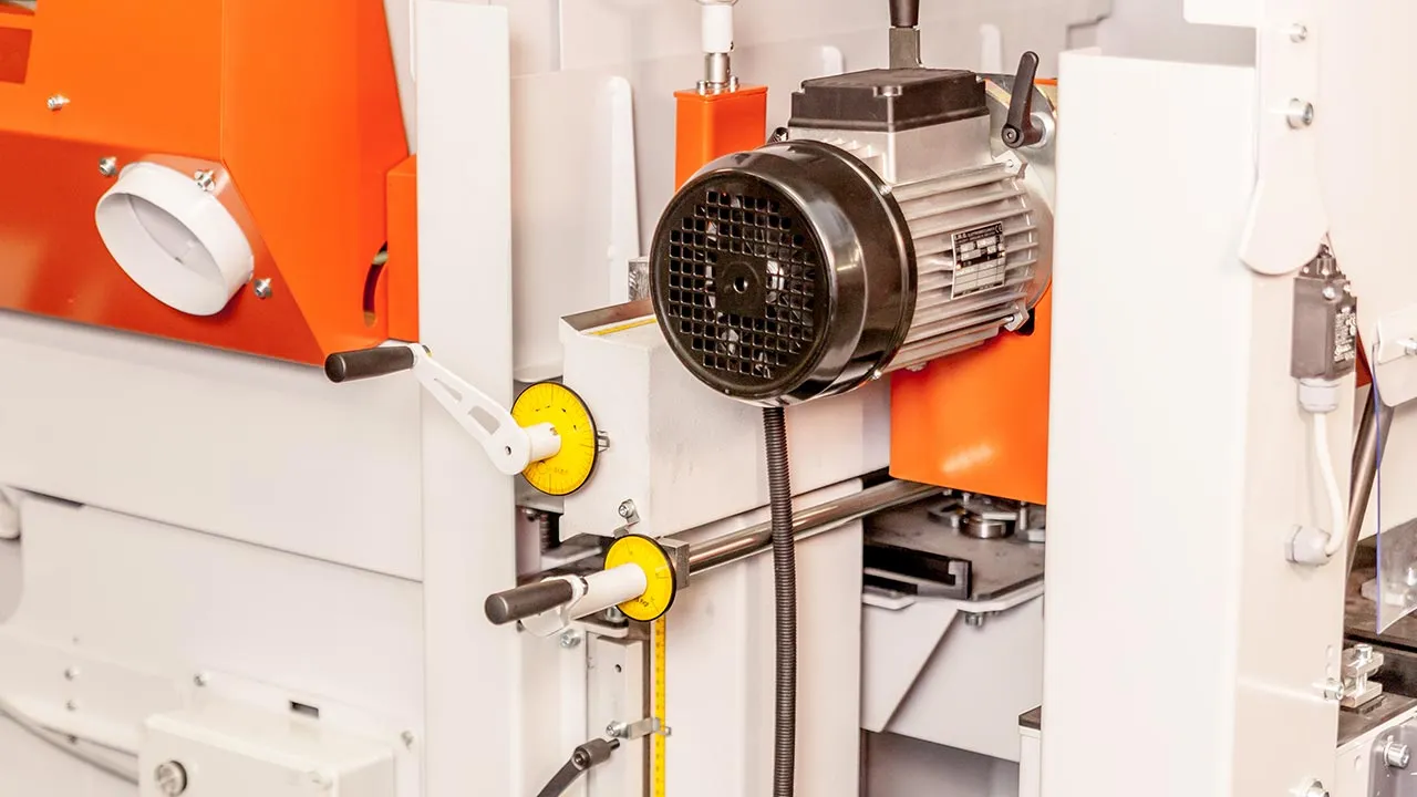 MP365 Wood-Mizer Planer / Moulder 2